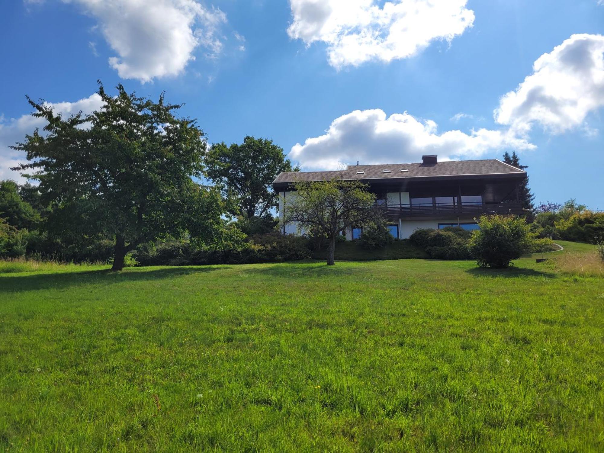 Komfort-Ferienwohnung Auf Der Eulenburg Grafengehaig エクステリア 写真