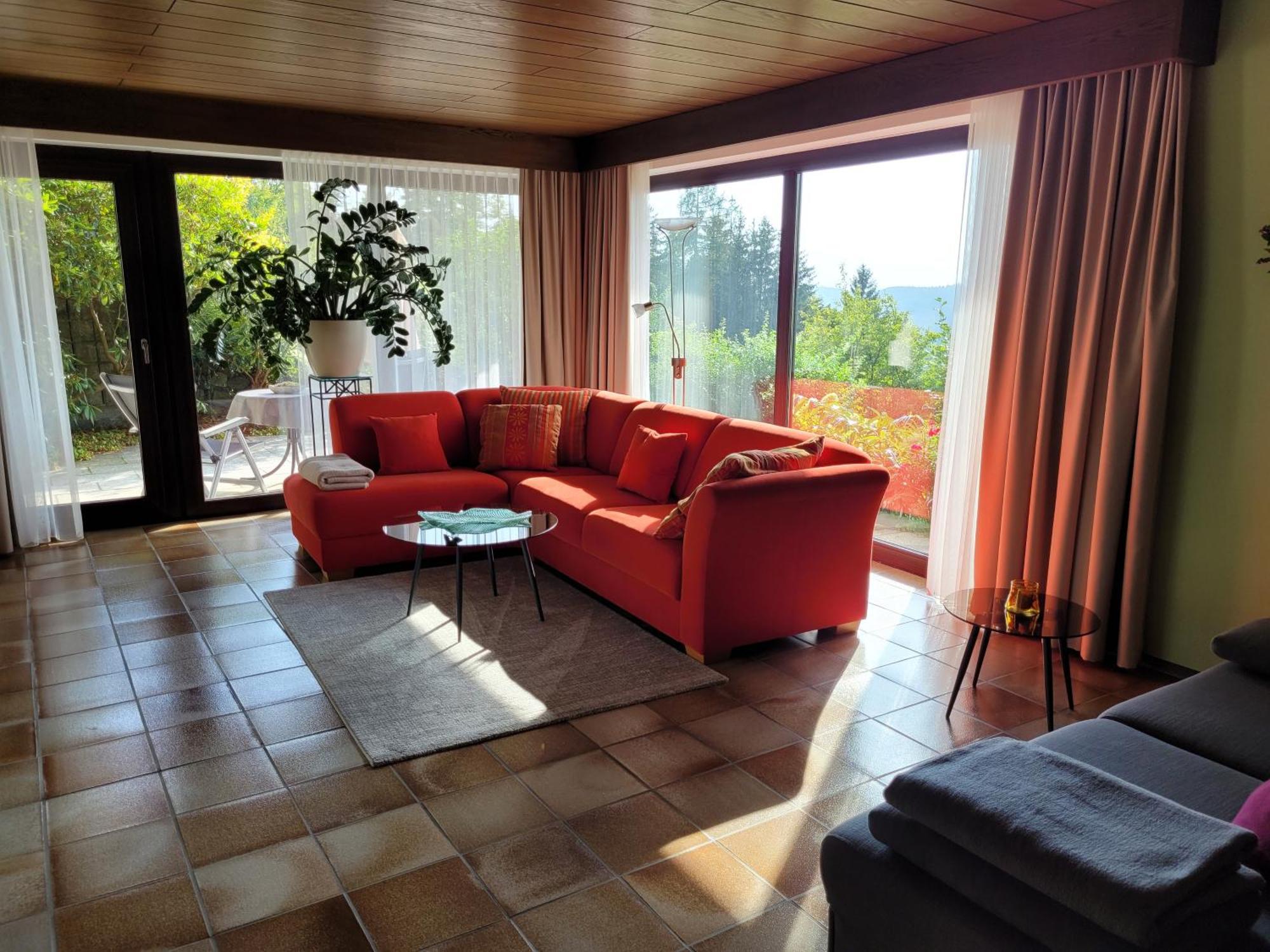 Komfort-Ferienwohnung Auf Der Eulenburg Grafengehaig エクステリア 写真