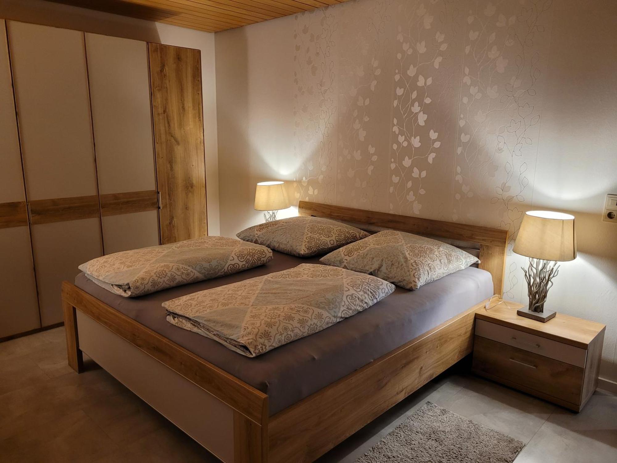 Komfort-Ferienwohnung Auf Der Eulenburg Grafengehaig エクステリア 写真